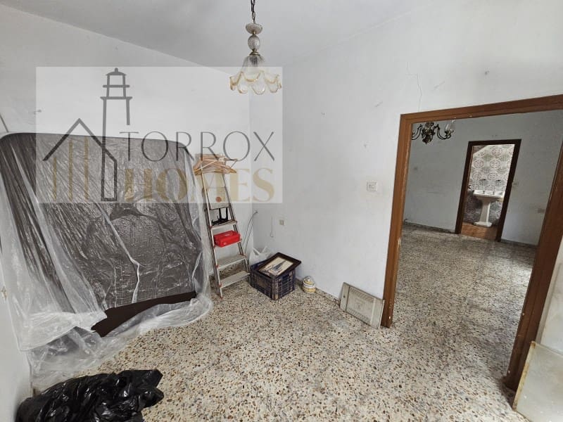 2 soveværelse Byhus til salg i Torrox - € 140.000 (Ref: 10166935)