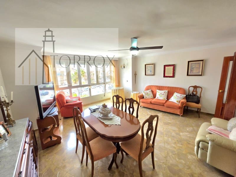 Piso de 3 habitaciones en Torrox-Costa en venta - 306.000 € (Ref: 10166937)