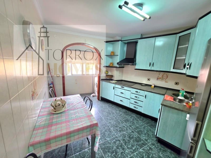 Piso de 3 habitaciones en Torrox-Costa en venta - 306.000 € (Ref: 10166937)