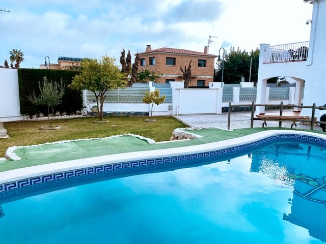 3 bedroom Townhouse for sale in Roda de Barà with pool garage - € 367,000 (Ref: 10166990)