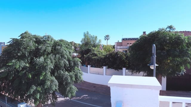 3 bedroom Townhouse for sale in Roda de Barà with pool garage - € 367,000 (Ref: 10166990)