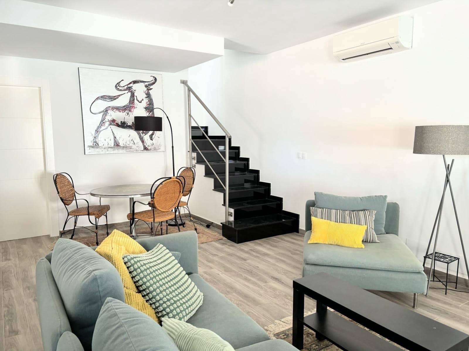 3 bedroom Villa for sale in Punta Prima with pool garage - € 695,000 (Ref: 10177425)