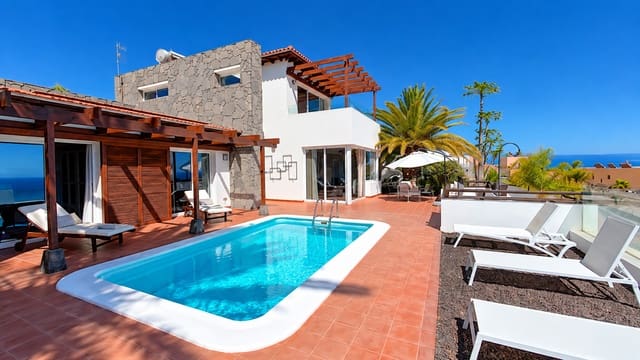 3 quarto Moradia em Banda para venda em Playa de Santiago, Alajeró com piscina garagem - 850 000 € (Ref: 10179674)