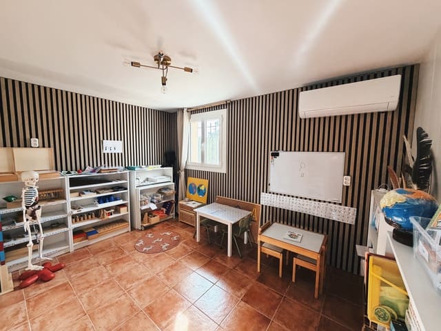 5 sypialnia Finka/Dom wiejski na sprzedaż w L'Ametlla de Mar z garażem - 460 000 € (Ref: 10184088)