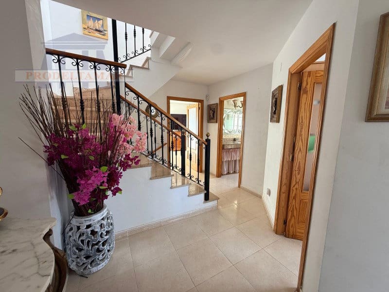 4 makuuhuone Omakotitalo myytävänä paikassa Miami Playa / Miami Platja mukana uima-altaan 
autotalli - 369 000 € (Ref: 10019497)