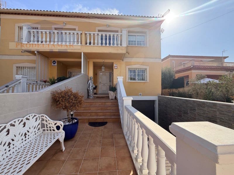 4 makuuhuone Omakotitalo myytävänä paikassa Miami Playa / Miami Platja mukana uima-altaan 
autotalli - 369 000 € (Ref: 10019497)