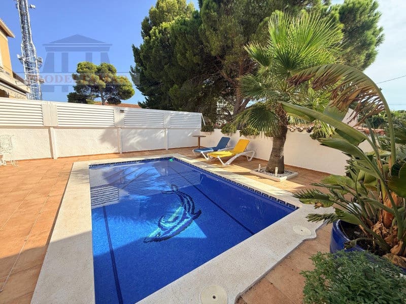 4 makuuhuone Omakotitalo myytävänä paikassa Miami Playa / Miami Platja mukana uima-altaan 
autotalli - 369 000 € (Ref: 10019497)