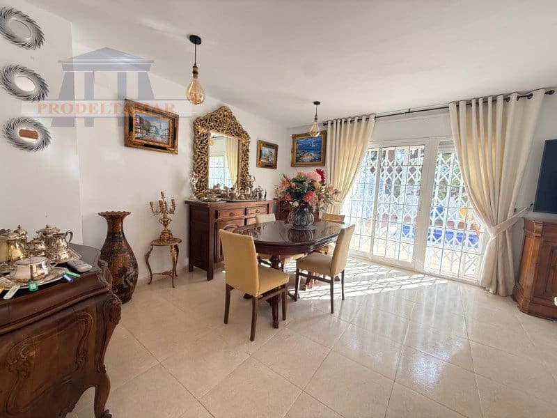 4 makuuhuone Omakotitalo myytävänä paikassa Miami Playa / Miami Platja mukana uima-altaan 
autotalli - 369 000 € (Ref: 10019497)
