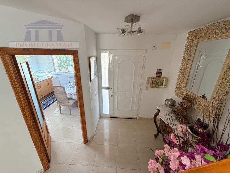 4 makuuhuone Omakotitalo myytävänä paikassa Miami Playa / Miami Platja mukana uima-altaan 
autotalli - 369 000 € (Ref: 10019497)