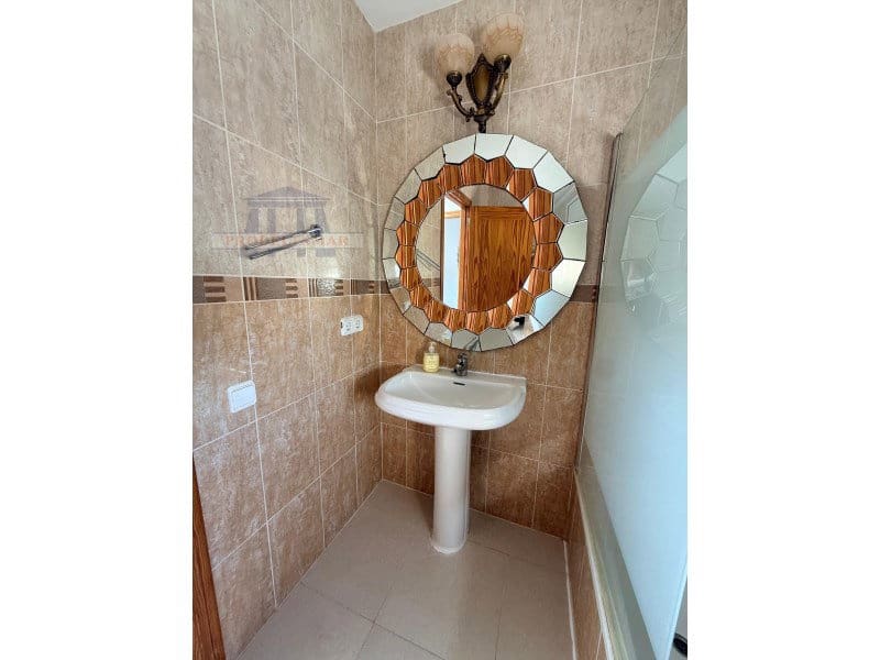 4 makuuhuone Omakotitalo myytävänä paikassa Miami Playa / Miami Platja mukana uima-altaan 
autotalli - 369 000 € (Ref: 10019497)