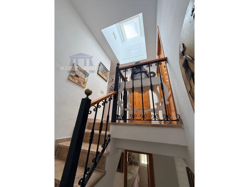 4 makuuhuone Omakotitalo myytävänä paikassa Miami Playa / Miami Platja mukana uima-altaan 
autotalli - 369 000 € (Ref: 10019497)