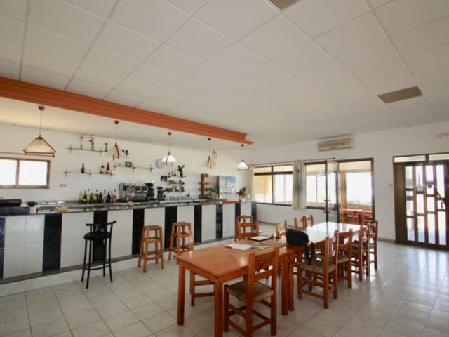 Local Comercial en Deltebre en venta - 300.000 € (Ref: 8567380)