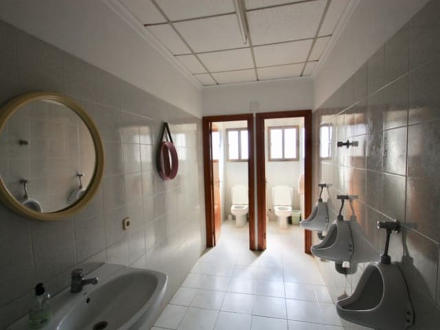 Local Comercial en Deltebre en venta - 300.000 € (Ref: 8567380)