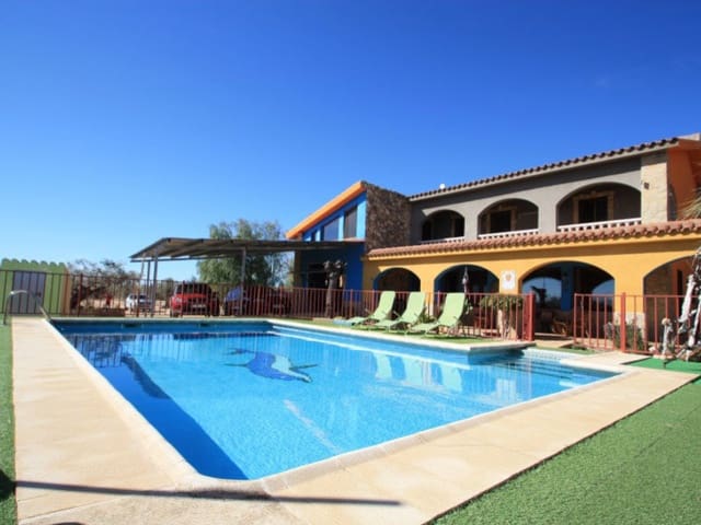 Finca/Casa Rural de 8 habitaciones en Camarles en venta con piscina - 896.000 € (Ref: 8567385)