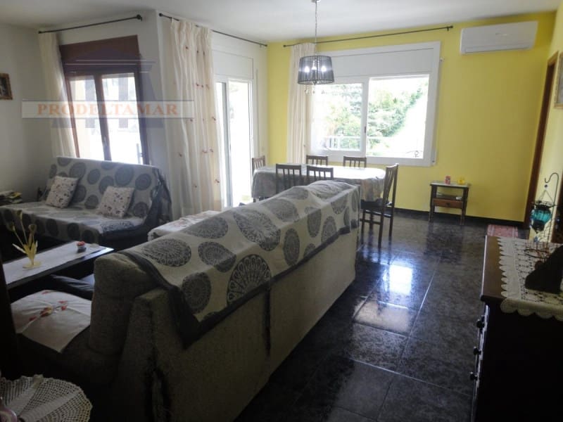 6 chambre Villa/Maison à vendre à Segur de Calafell avec garage - 249 000 € (Ref: 8567388)