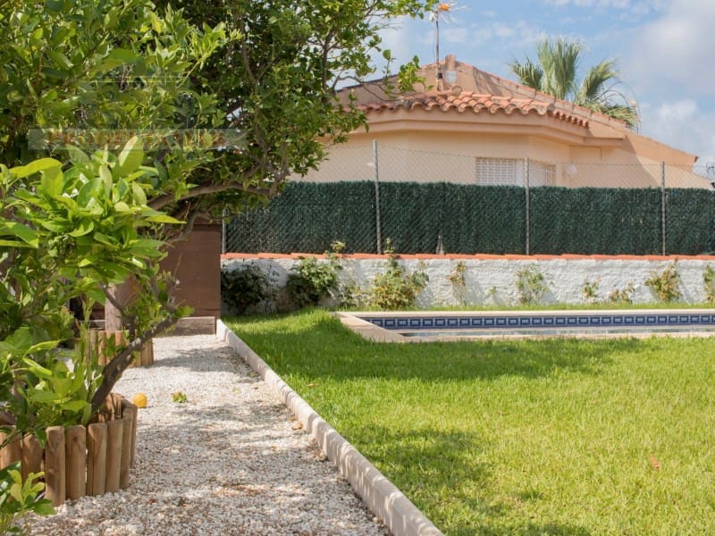 3 bedroom Villa for sale in Deltebre with pool - € 242,000 (Ref: 8567393)