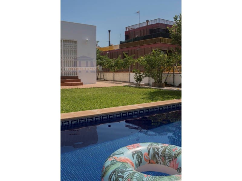 3 bedroom Villa for sale in Deltebre with pool - € 242,000 (Ref: 8567393)