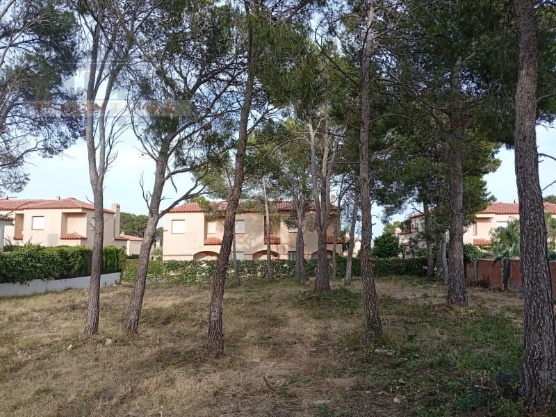 Grunde uden byggetilladelser til salg i Les Planes Del Rei - € 97.000 (Ref: 8865350)