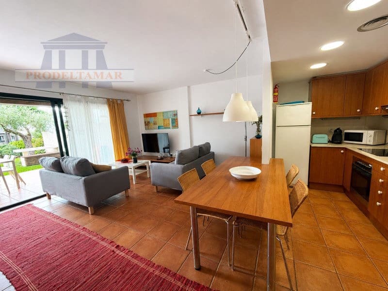 3 soverom Leilighet til leie i El Perello med svømmebasseng - € 1 300 (Ref: 8915154)