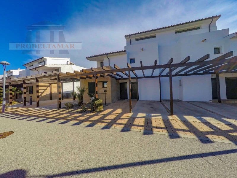 3 soverom Leilighet til leie i El Perello med svømmebasseng - € 1 300 (Ref: 8915154)