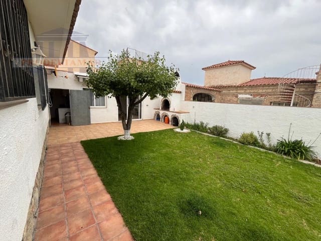 3 soveværelse Villa til salg i Miami Playa / Miami Platja, Mont-roig del Camp med garage - € 265.000 (Ref: 9036915)