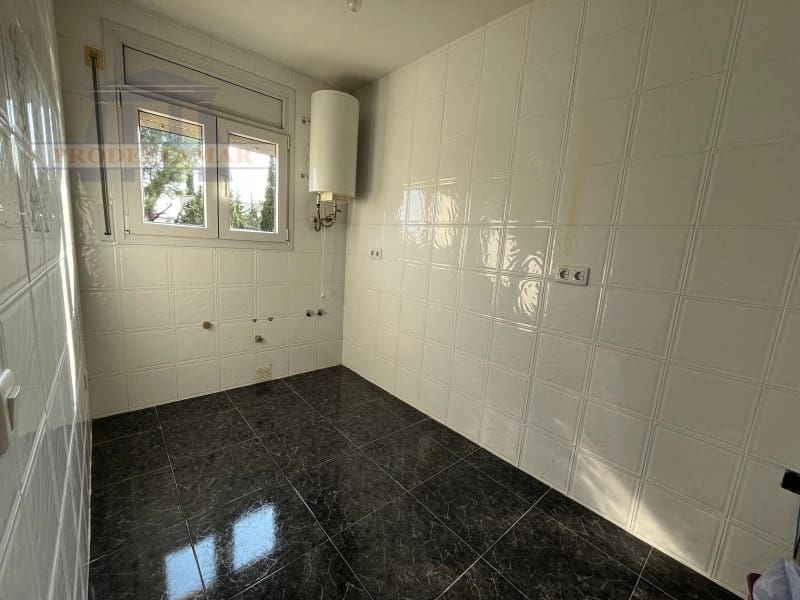 5 soverom Villa til salgs i Mont-roig del Camp med garasje - € 389 000 (Ref: 9183576)