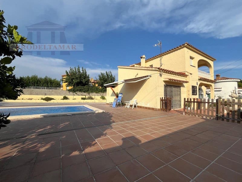 Chalet de 5 habitaciones en Mont-roig del Camp en venta con piscina garaje - 375.000 € (Ref: 9183576)