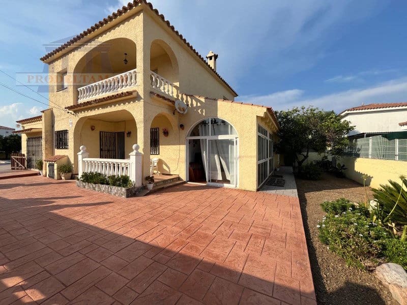 Chalet de 5 habitaciones en Mont-roig del Camp en venta con piscina garaje - 375.000 € (Ref: 9183576)