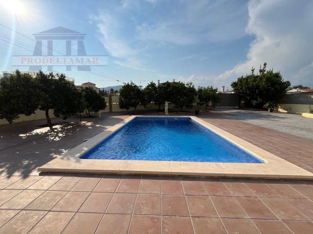 5 chambre Villa/Maison à vendre à Mont-roig del Camp avec piscine garage - 375 000 € (Ref: 9183576)