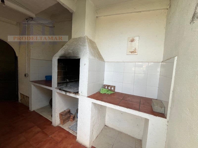 Chalet de 5 habitaciones en Mont-roig del Camp en venta con piscina garaje - 375.000 € (Ref: 9183576)