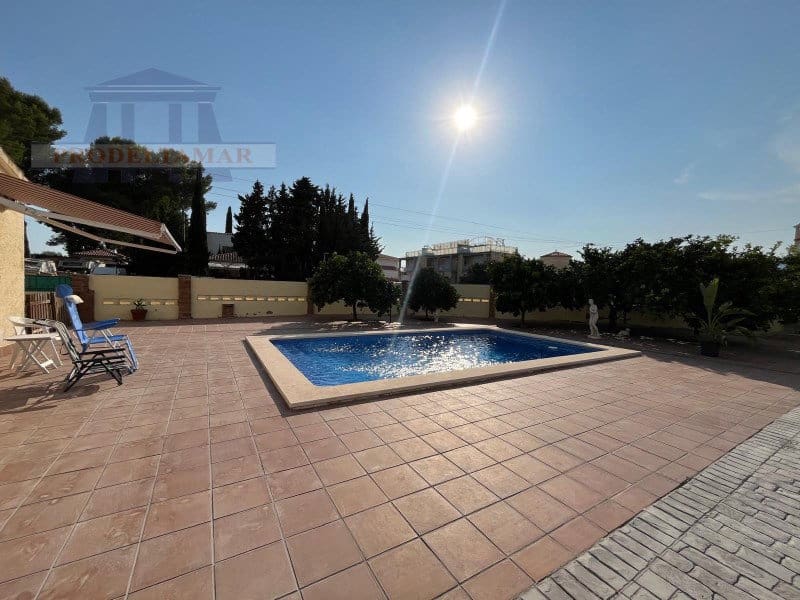 Chalet de 5 habitaciones en Mont-roig del Camp en venta con piscina garaje - 375.000 € (Ref: 9183576)