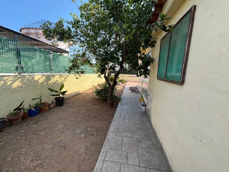 Chalet de 5 habitaciones en Mont-roig del Camp en venta con piscina garaje - 375.000 € (Ref: 9183576)