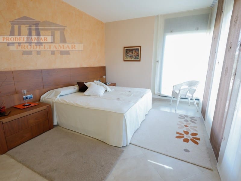 4 sovrum Villa till salu i L'Ampolla - 550 000 € (Ref: 9353361)