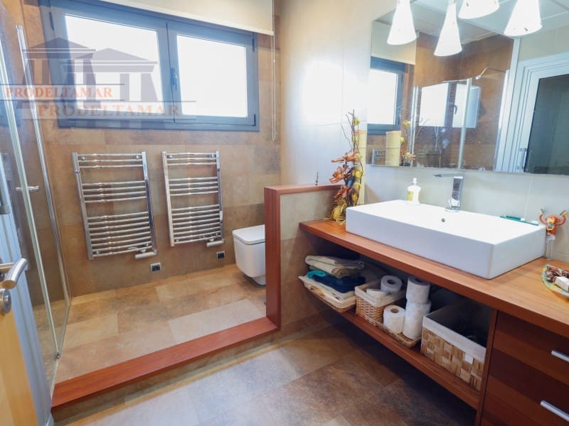 4 sovrum Villa till salu i L'Ampolla - 550 000 € (Ref: 9353361)