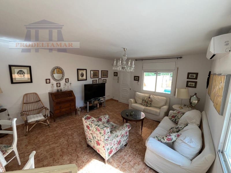 3 chambre Villa/Maison à vendre à Miami Playa / Miami Platja - 335 000 € (Ref: 9520766)