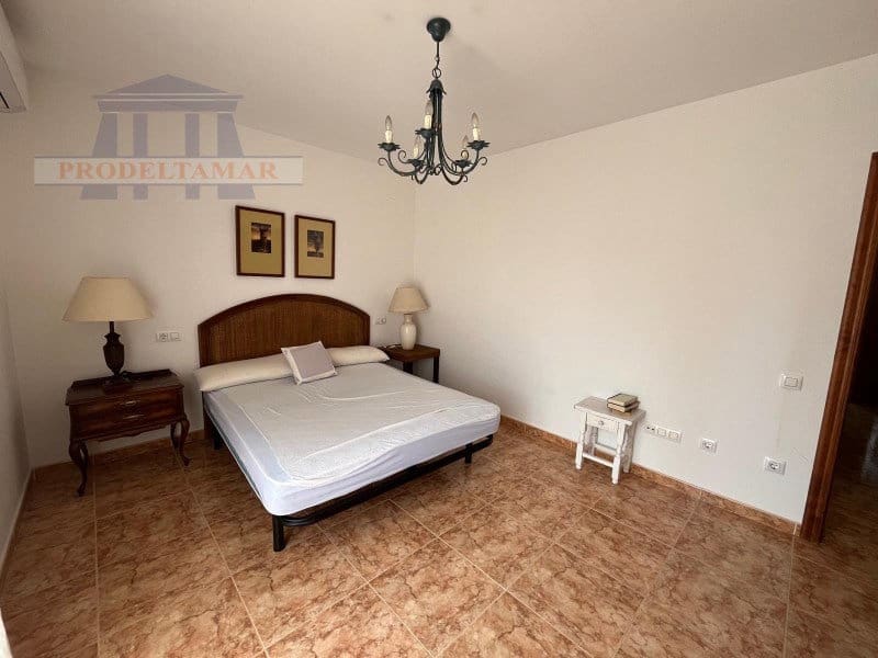 3 chambre Villa/Maison à vendre à Miami Playa / Miami Platja avec piscine - 330 000 € (Ref: 9520766)