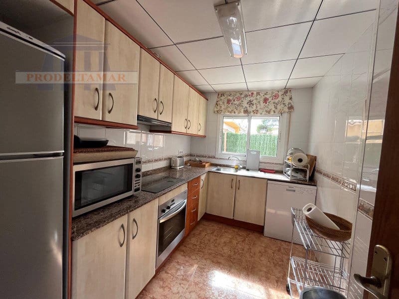 3 chambre Villa/Maison à vendre à Miami Playa / Miami Platja avec piscine - 330 000 € (Ref: 9520766)