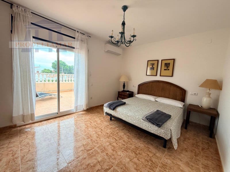 3 camera da letto Casa in vendita in Miami Playa / Miami Platja con piscina - 330.000 € (Rif: 9520766)