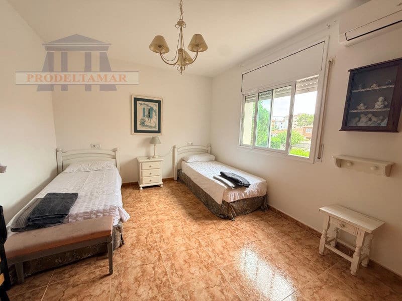 3 camera da letto Casa in vendita in Miami Playa / Miami Platja con piscina - 330.000 € (Rif: 9520766)