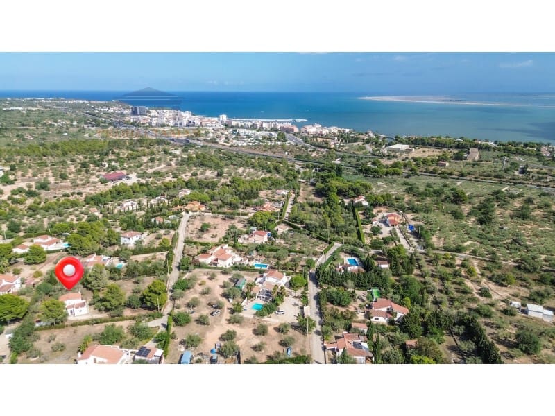 4 slaapkamer Villa te koop in L'Ampolla - € 198.000 (Ref: 9676983)