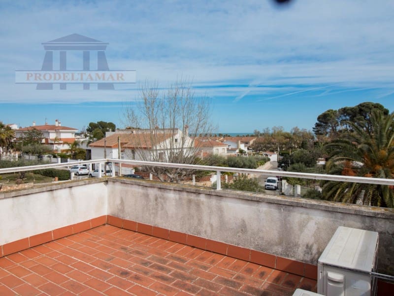 5 bedroom Villa for sale in L'Ampolla - € 350,000 (Ref: 9761816)