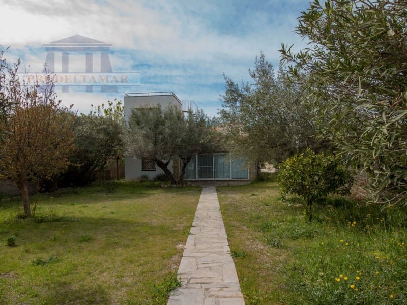 5 bedroom Villa for sale in L'Ampolla - € 350,000 (Ref: 9761816)