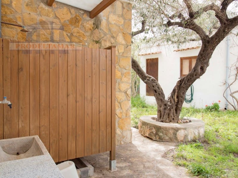 5 bedroom Villa for sale in L'Ampolla - € 350,000 (Ref: 9761816)