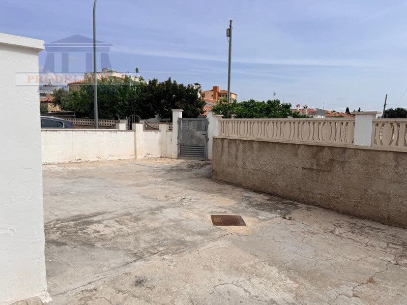 Apartamento de 2 habitaciones en Miami Playa / Miami Platja en venta con garaje - 175.000 € (Ref: 9813761)