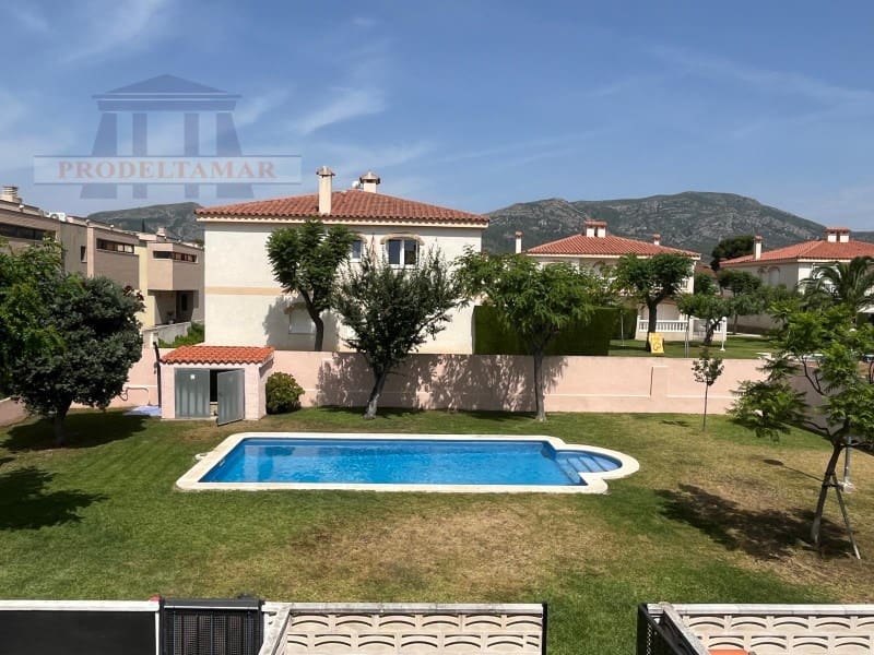 2 bedroom Terraced Villa for sale in Les Planes Del Rei with pool - € 210,000 (Ref: 9936041)