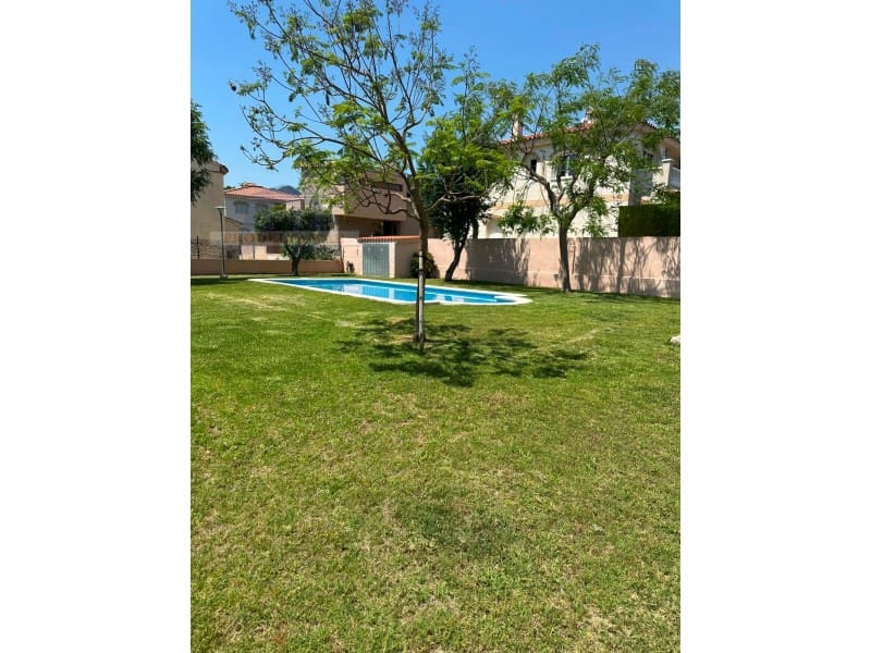 2 bedroom Terraced Villa for sale in Les Planes Del Rei with pool - € 210,000 (Ref: 9936041)