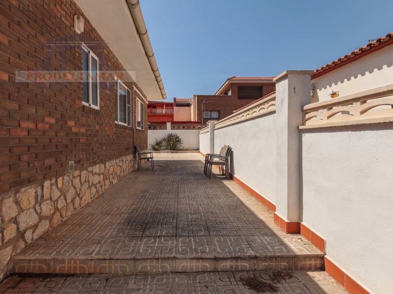 3 soverom Villa til salgs i Miami Playa / Miami Platja med garasje - € 379 000 (Ref: 9939589)