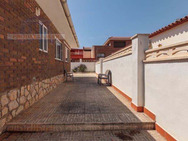 3 chambre Villa/Maison à vendre à Miami Playa / Miami Platja, Mont-roig del Camp avec garage - 379 000 € (Ref: 9939589)