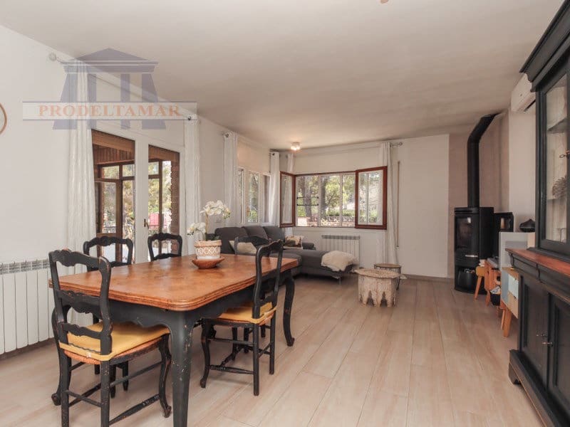 3 soverom Villa til salgs i Miami Playa / Miami Platja med garasje - € 379 000 (Ref: 9939589)