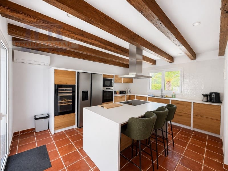 4 bedroom Finca/Country House for sale in L'Ampolla with pool - € 530,000 (Ref: 9954875)